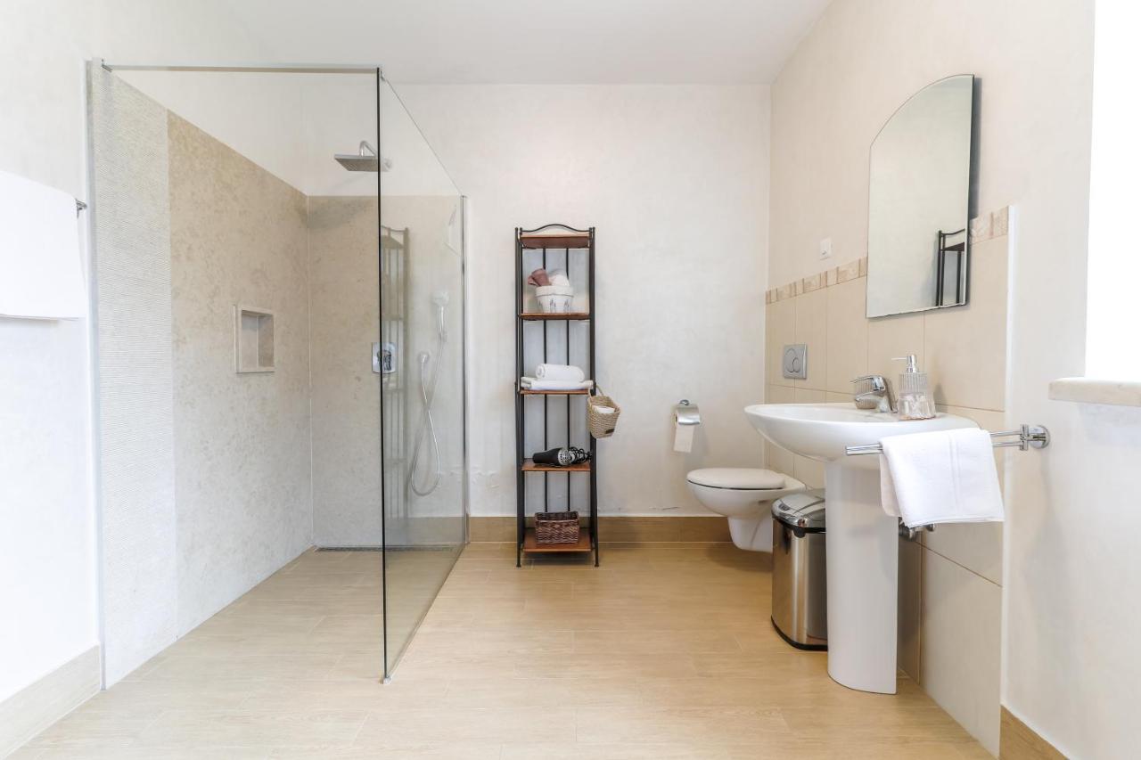 Bed & Breakfast Kastel Zbandaj Luaran gambar